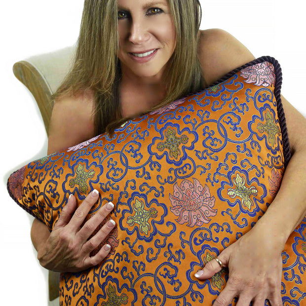 GOLDEN GODDESS PILLOW